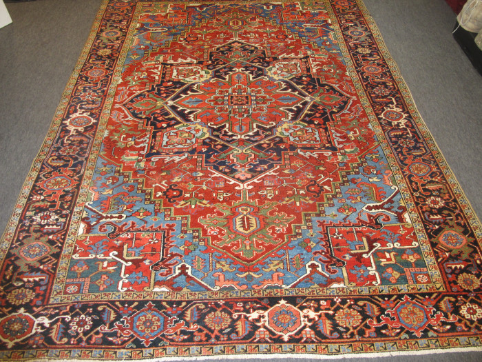 Cheerful Heriz Carpet