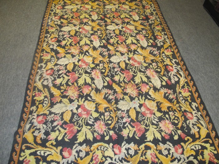 Fine Moldovan Kilim