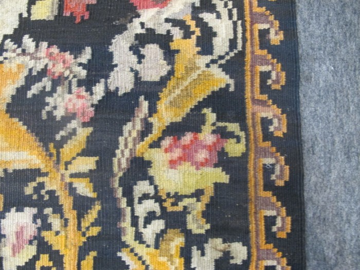 Fine Moldovan Kilim