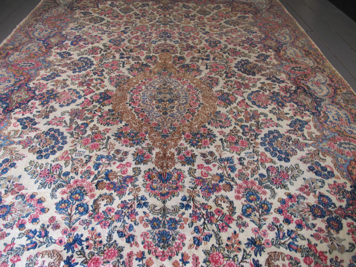 Fine Kirman Laver Carpet