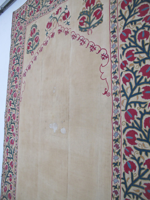 BoKhara Suzani with Architectural Design