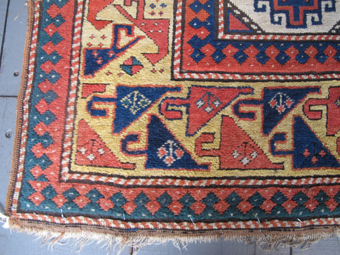 Moghan Rug with Memling Guls