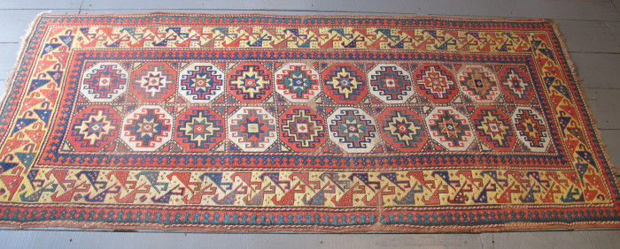 Moghan Rug with Memling Guls