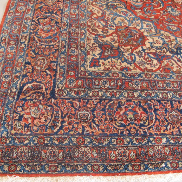 Exceptional Isfahan Carpet