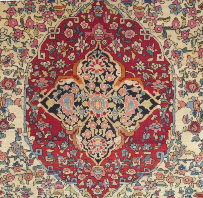 Elegant Isfahan Rug