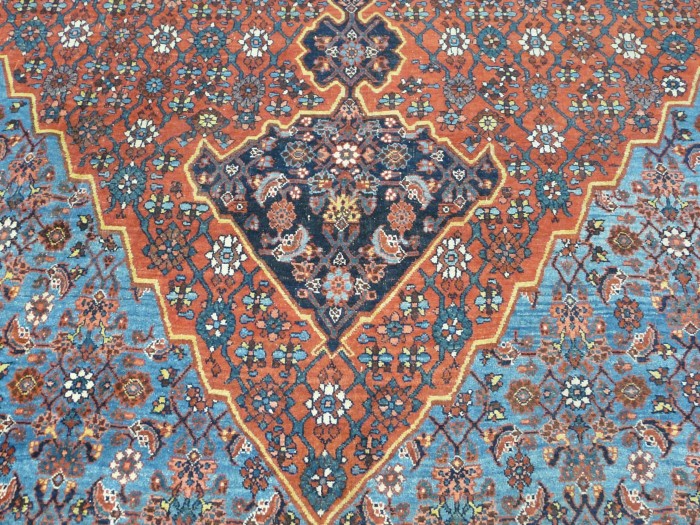 Handsome Bidjar Carpet