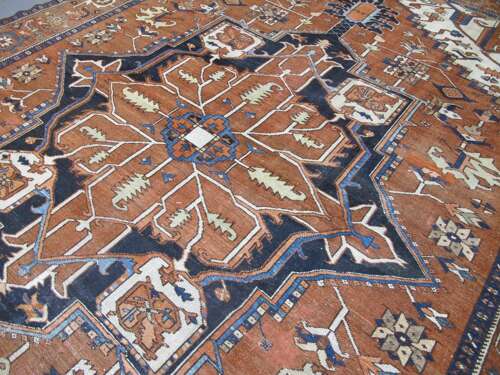 Fine Serapi Carpet, North-west Persia, Circa 1880, 4.00m X 3.05m