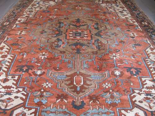 Serapi Carpet, North-west Persia, Circa 1880, 3.75m X 3.00m
