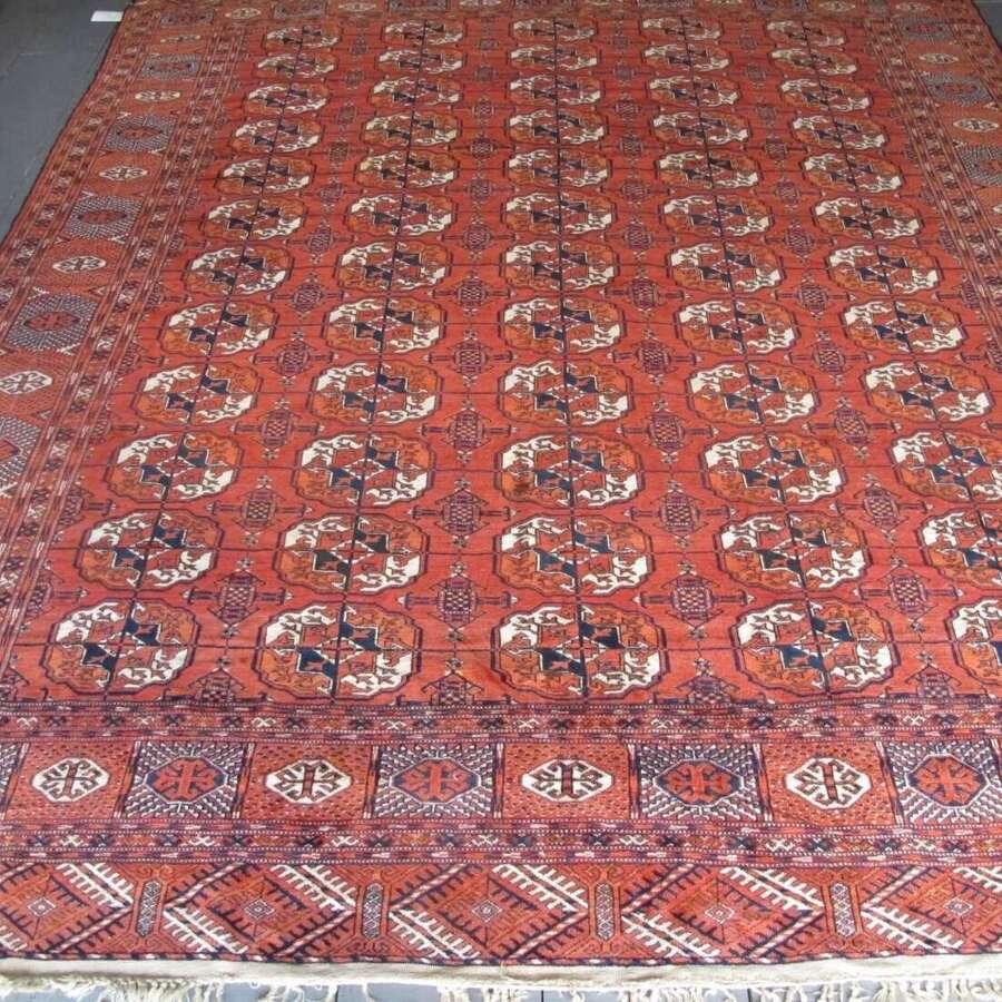 Fine Tekke Carpet, Central Persia, Circa 1880, 3.15m X 2.52m
