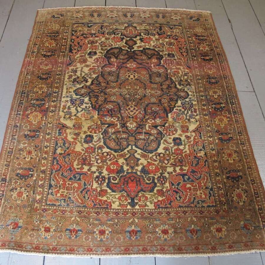Fine Persian Isfahan Rug, Circa 1910, 1.92m X 1.41m