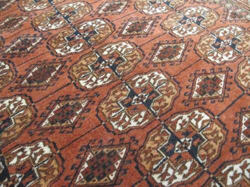 Fine Tekke Rug, Central Asia, Circa 1890, 1.52m X 1.31m