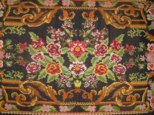 Moldovan Floral Kilim, Circa 1900, 1.84m X 3.04m
