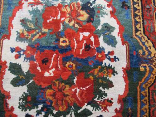 Antique Persian Baktiar Rug, 2.05m X 1.36m