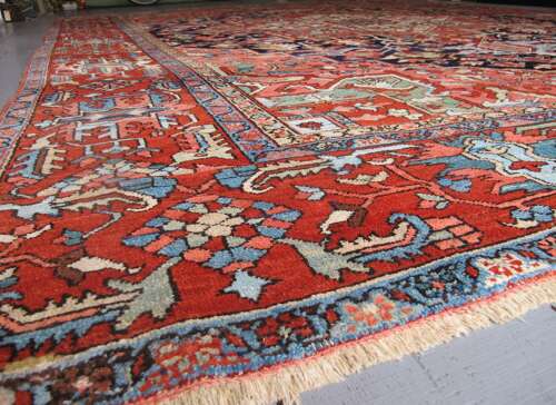 Large Heriz Carpet, North-west Persia, Circa 1890, 4.54m X 3.37m