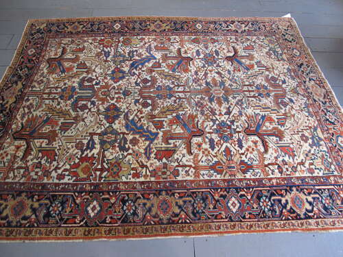 Ivory Ground Heriz Carpet, North-West Persia, Circa 1900, 2.90m x 2.37m