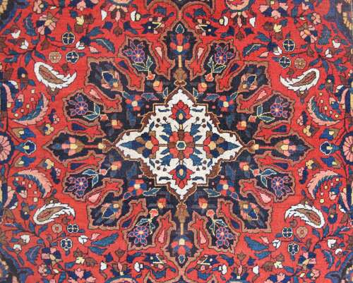 Fine Bakhtiar Rug