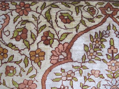 Fine Silk Hereke Rug